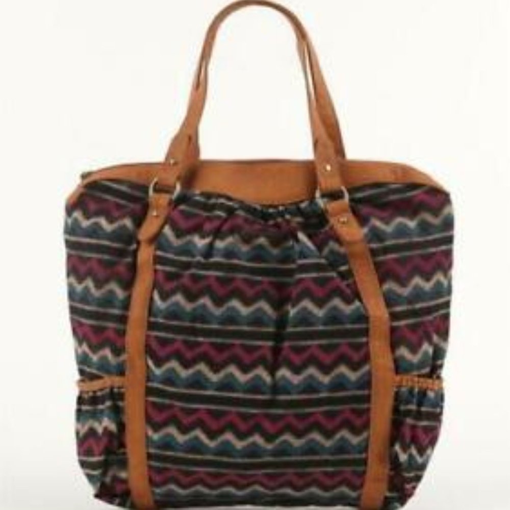 O'Neill Lucy Loo Black Zig Zag Madras Tote Bag, Pool, School, Travel